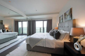 Turnkey - Luxury 3BR Apartment - D1 Tower, Al Jaddaf